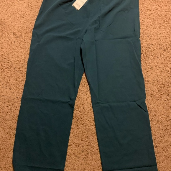 Figs XL top , XXL pants - Picture 2 of 2